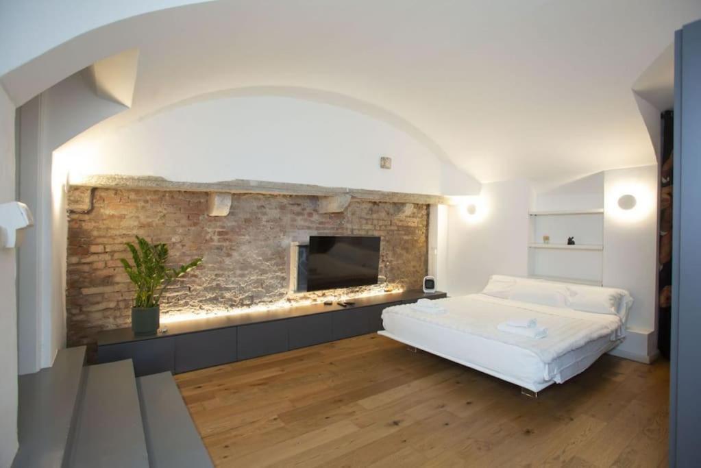 We - Ticinese77 Luxury *